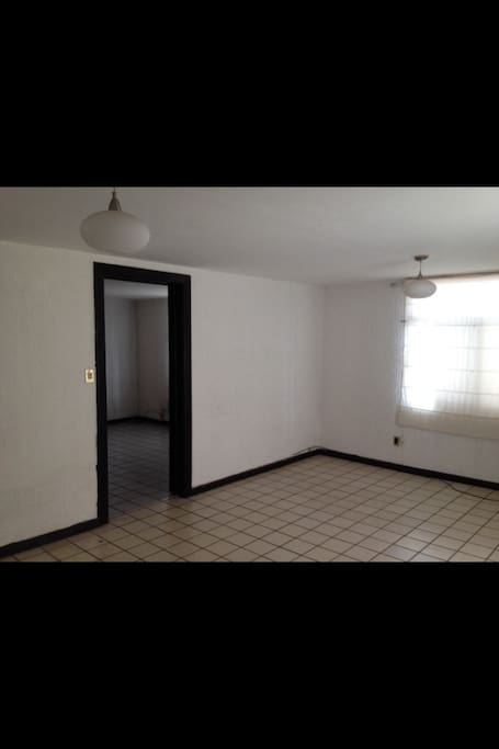 Estancia con vista exterior