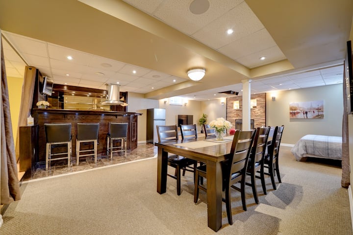 Spacious Guest Suite - Toronto