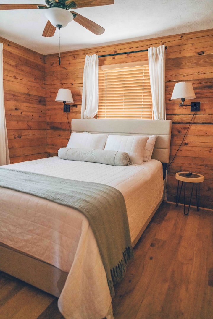 საძინებელი 1