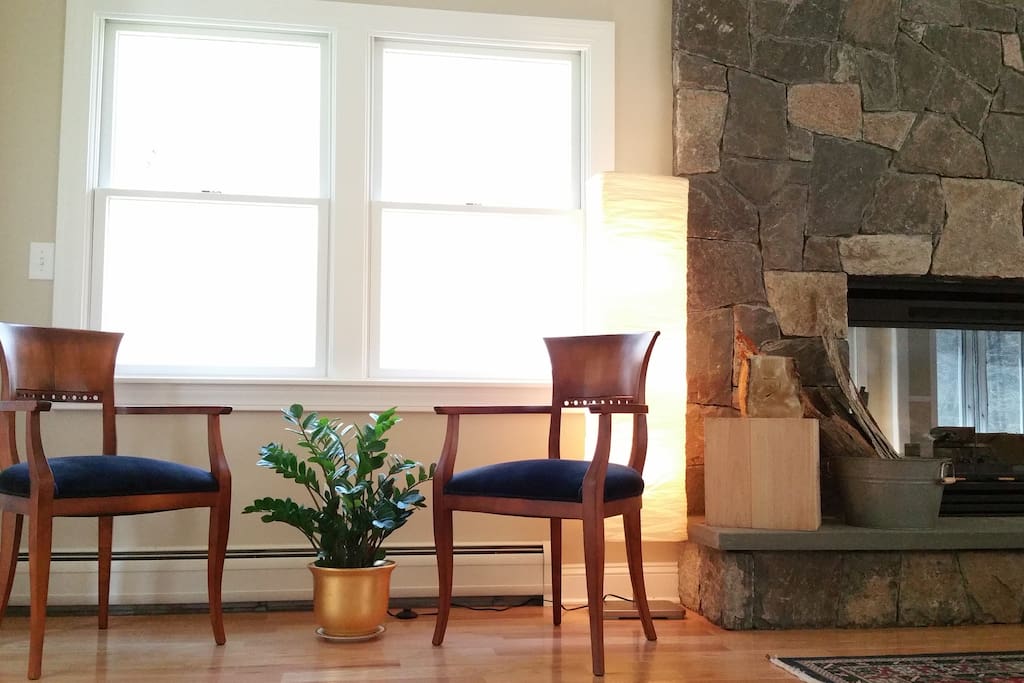 See that fireplace?! It's great.