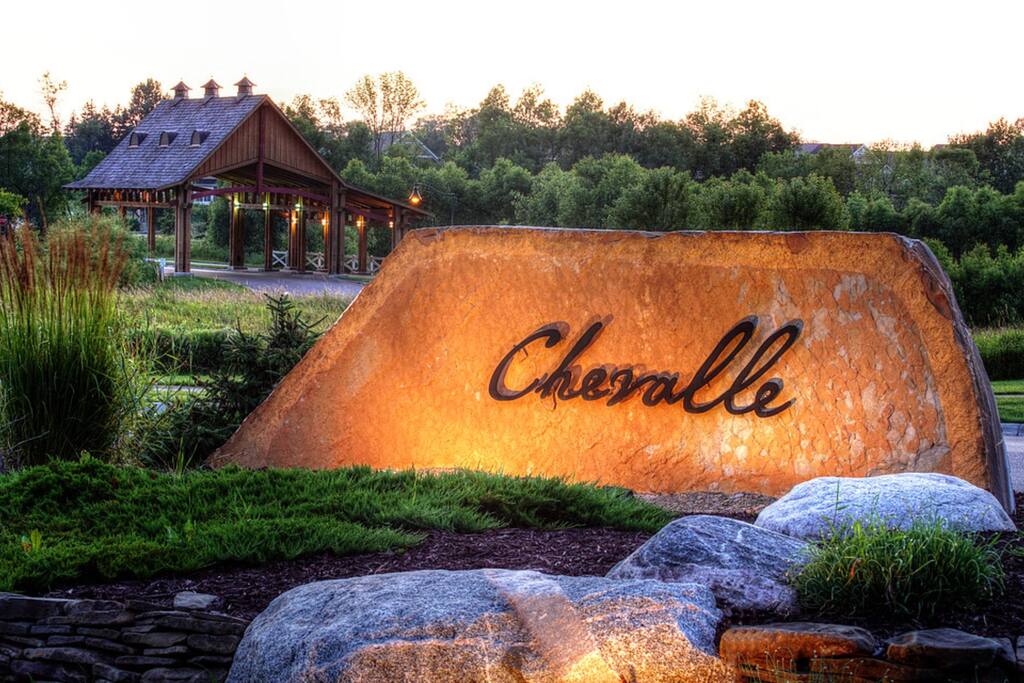 Exclusive 150 Acre community (parks, trails, ponds)