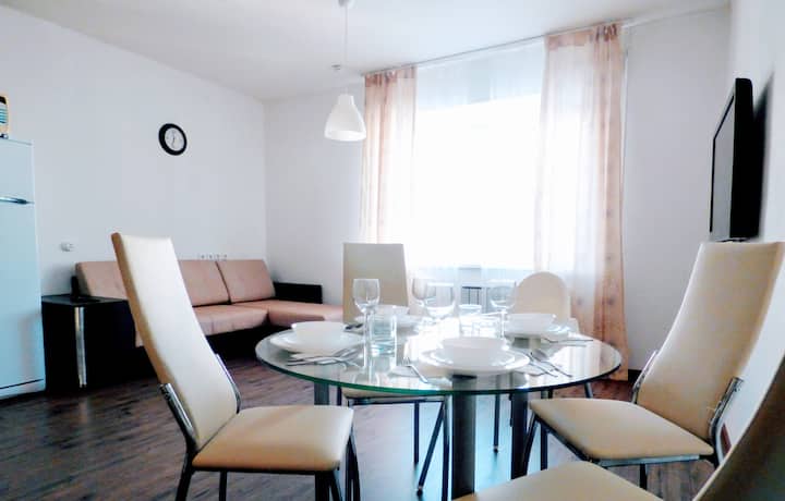 Euro2-bedroom apartment,WI-FI , Chkalovskaya metro station