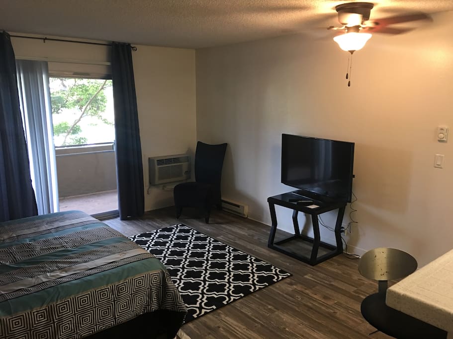 45inch HD tv with firestick and high speed wifi
Bed is very comfortable king size and is less than a month old