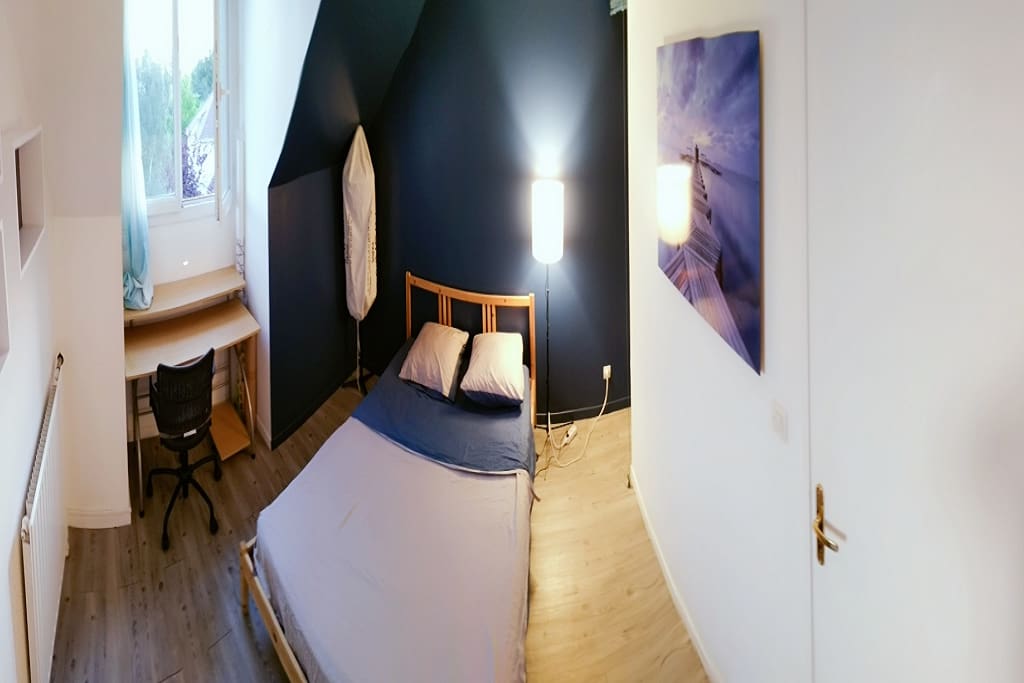 Guest room