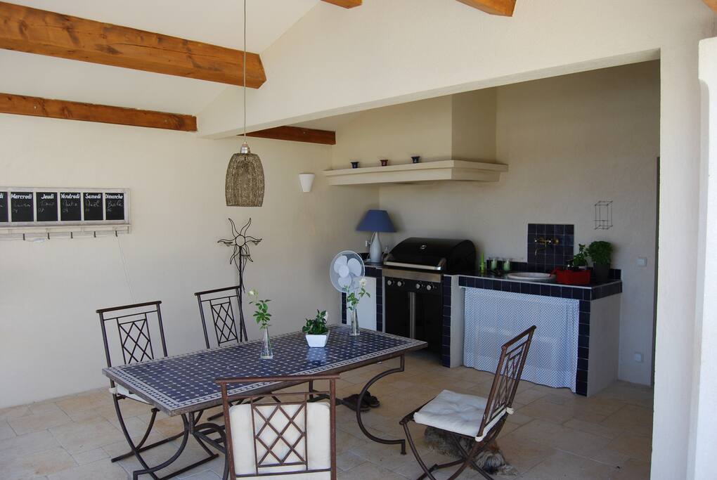 Salle à manger d'été