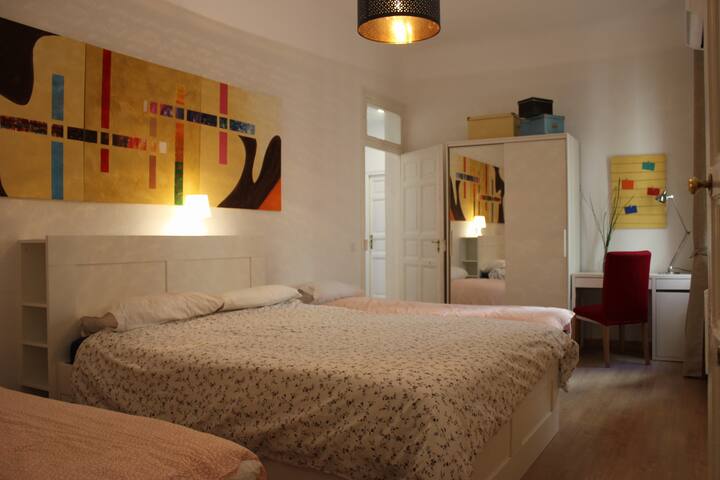 1-12.Las Cortes.Sol.Madrid Center.120m2 Bright.A.C gallery image 5