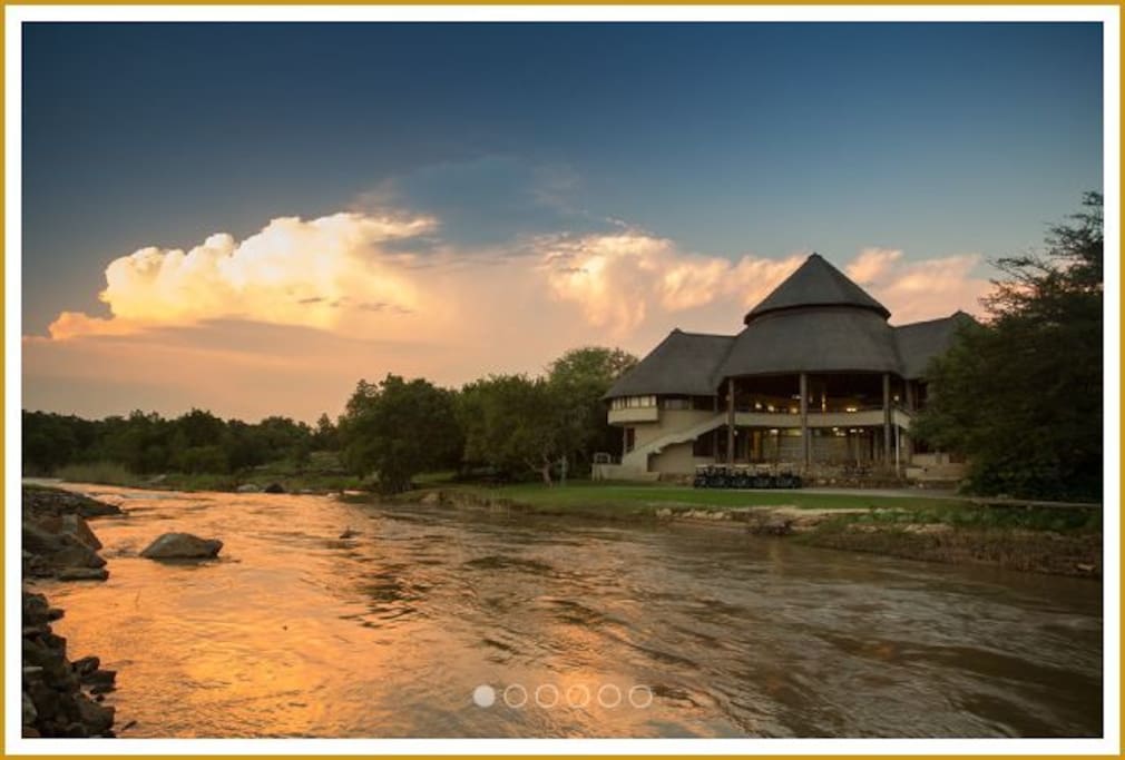 Nkonyeni Club House