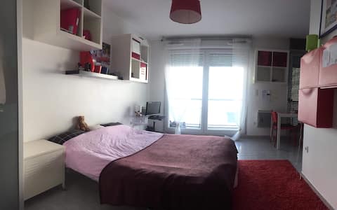 Studio for 2 people with parking spot!