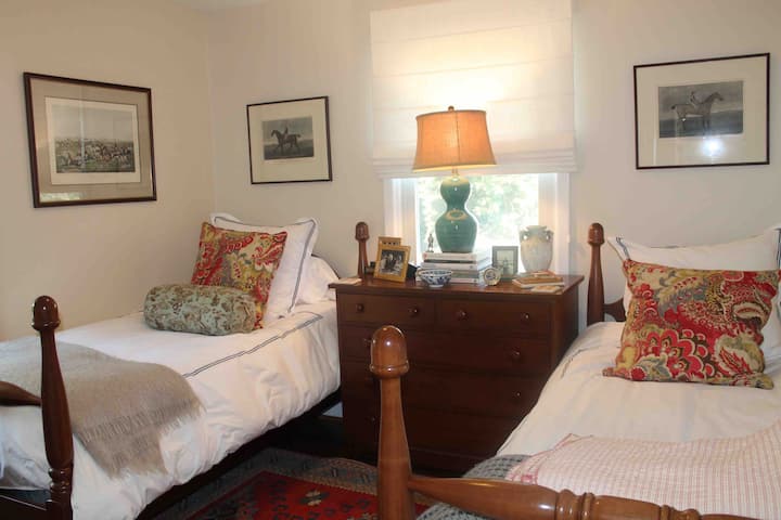 סוויטה זוגית ב - Downstair