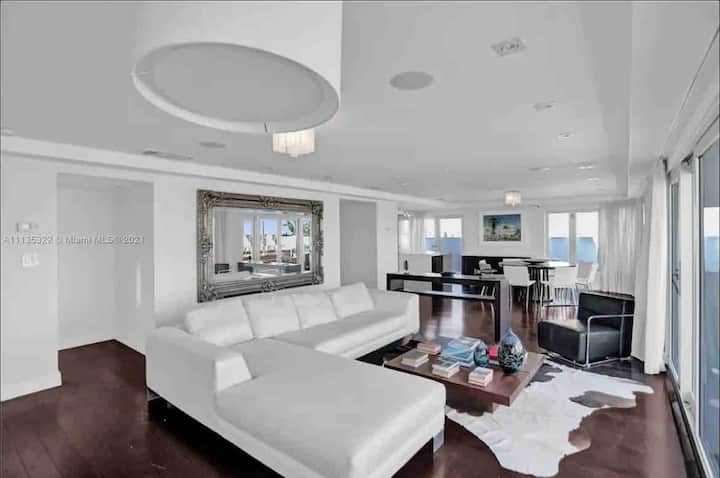 South Beach Penthouse Paradise - Miami Beach, FL