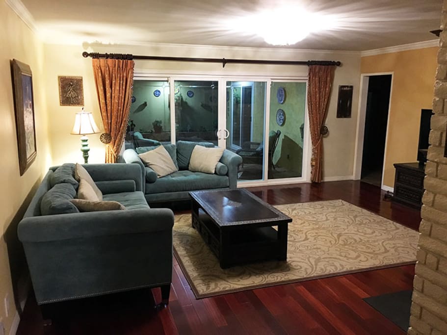 Spacious entry area and den
