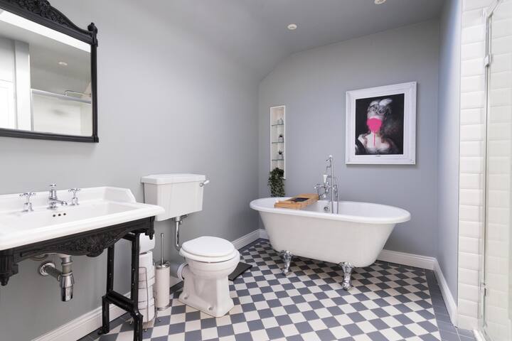 Dublin city townhouse, Portobello, 3bedroom 2bath gallery image 2