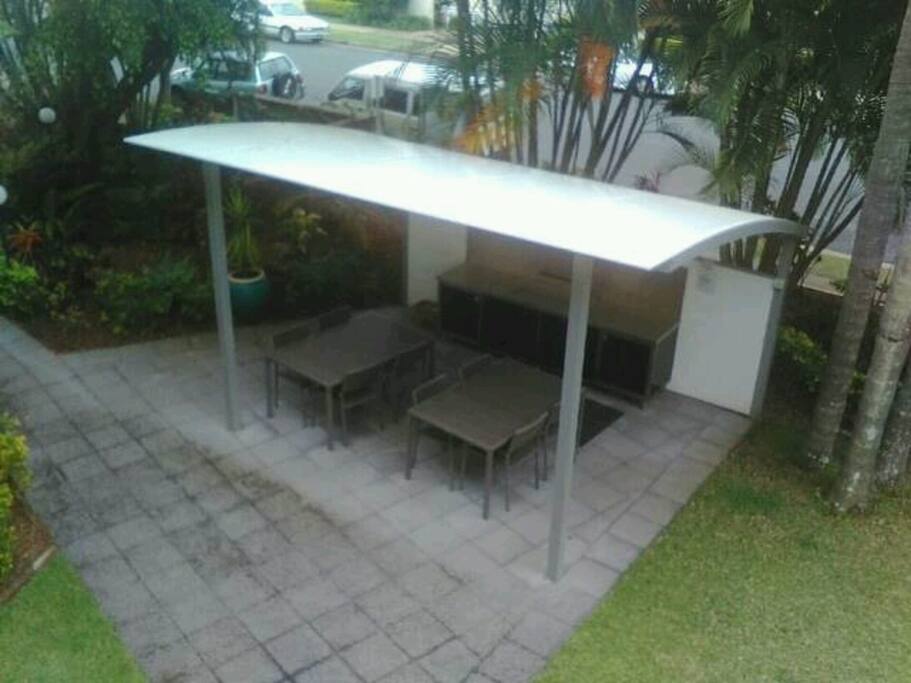 clean bbq area can use till 10pm
