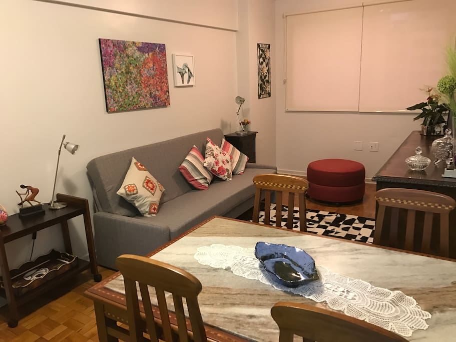 Sala living após nova decoração.