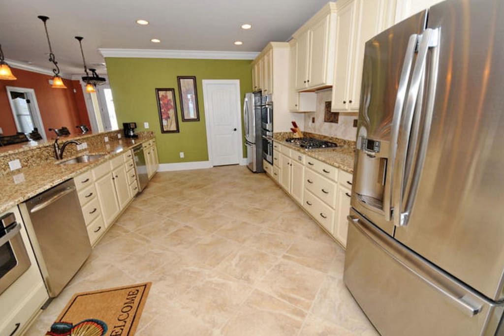 Beautiful kitchen with 2 fridges