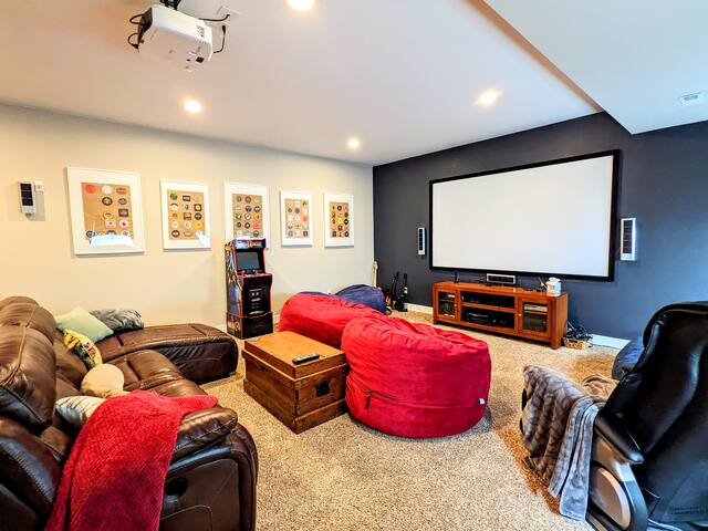 Walk to Mile High | Theater Room | Fire Pit | Luxe gallery image 2