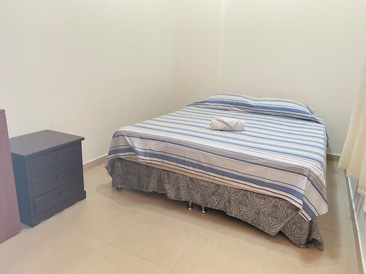 غرفة النوم 2