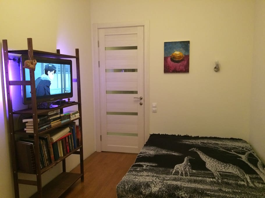 Bright and cozy room.