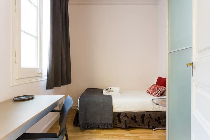 Ერთი ოთახი