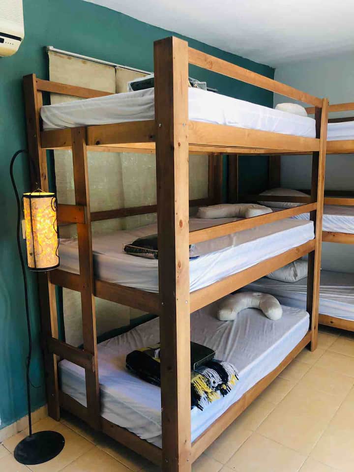 Schlafzimmer 2