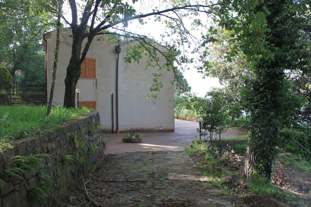 Viale d'accesso