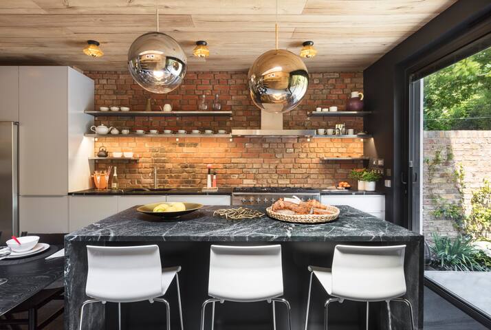 Contemporary Boutique Retreat