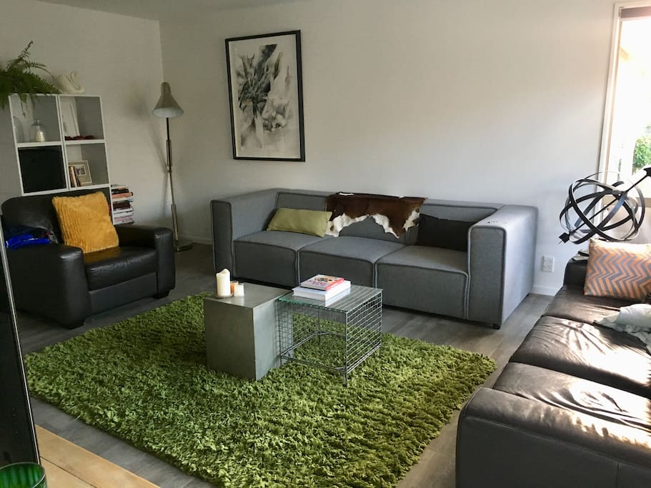 Lounge 2