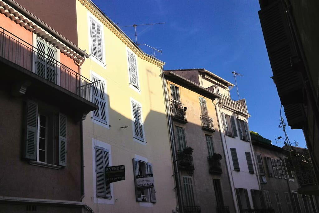 la rue le jour
