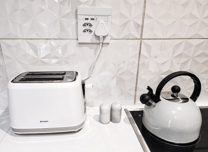 No Loadshedding, Fast Wi-fi Lux Apartment - Johannesburg
