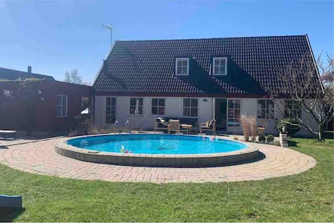 Spacious house in the center of Falsterbo