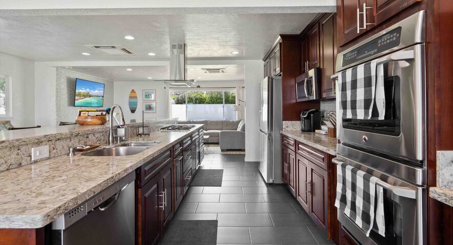 ~Naupaka Breeze~Ocean View w/AC- 30 day stays gallery image 4