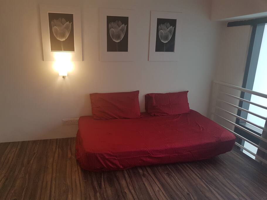 2 Single Beds
