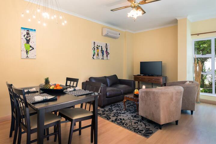 Nice and cosy two bedroom unit gallery image 3