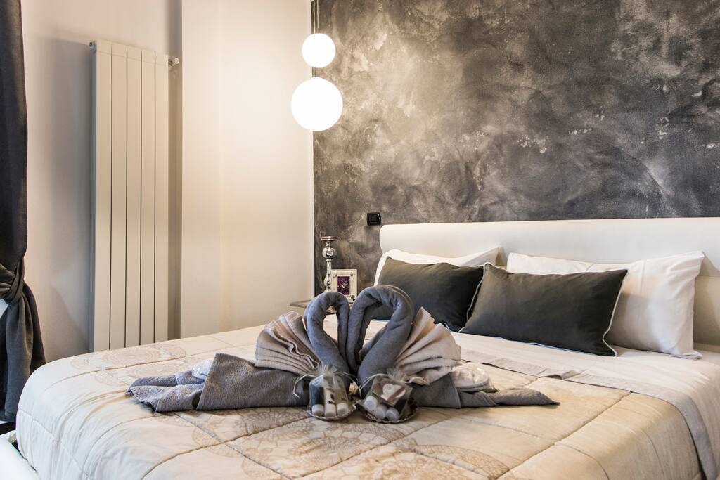 camera da letto piano 1con asciugamani e kit di benvenuto