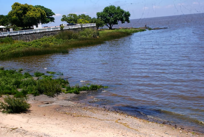 Historic old town Colonia del Sacramento studio