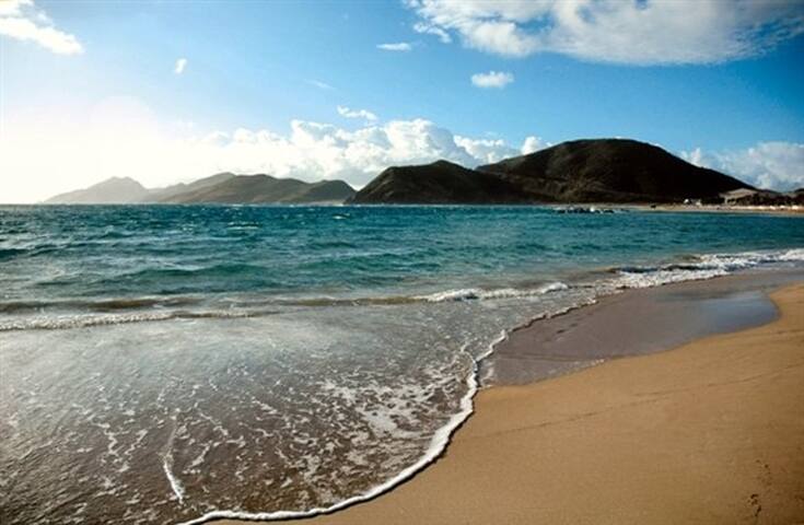 Eagles Rest A Walk To The Beach 2bed 2bath Apt Flats For Eagles Rest A Walk To The Beach
