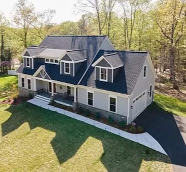 Spacious One Bedroom Suite Basement/Living Room Houses for Rent in Manassas, Virginia, United