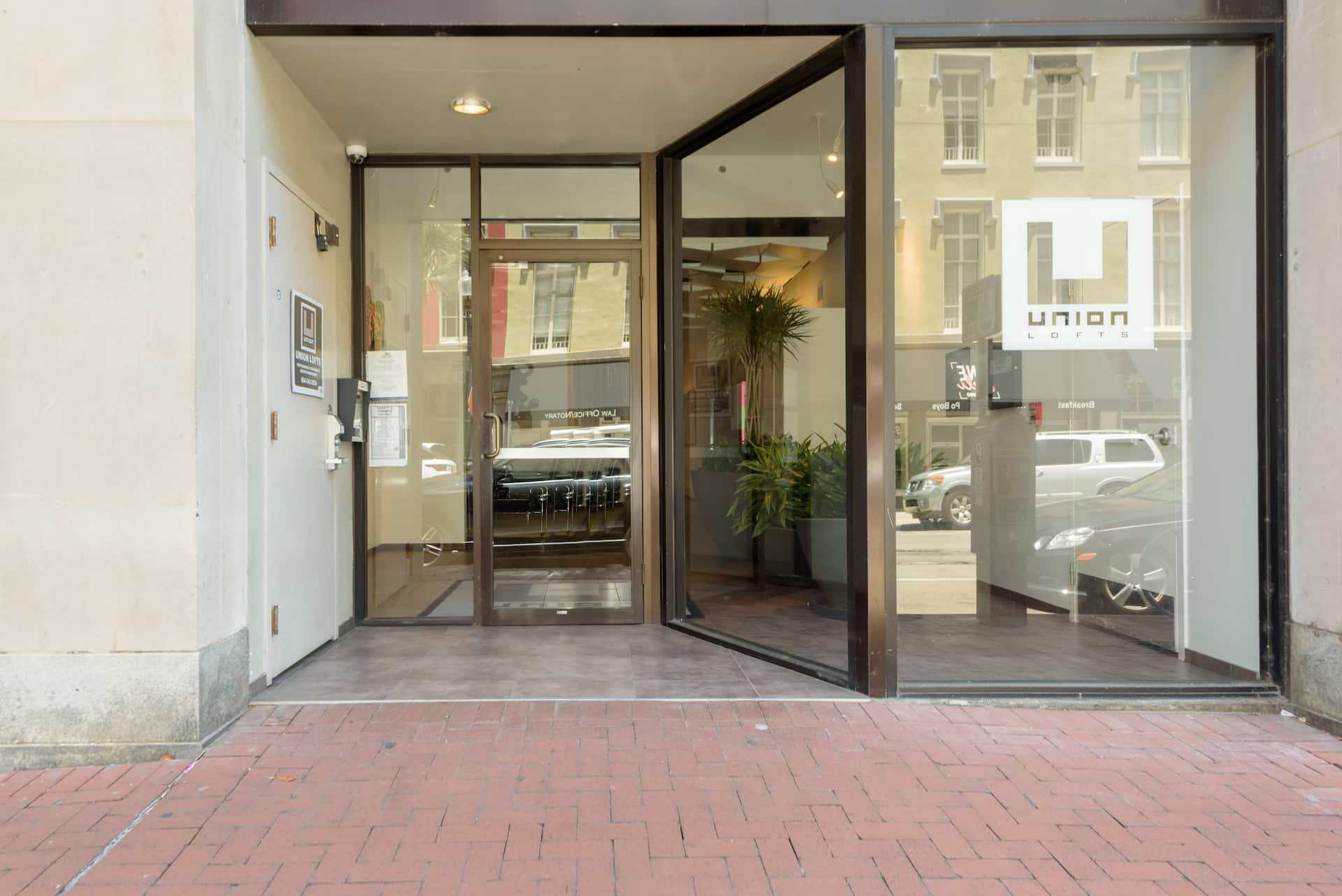 Bright, Modern Loft One Block from Bourbon Street — zdjęcie 2