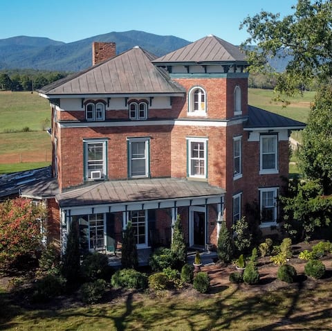 Spectacular Mountain View!