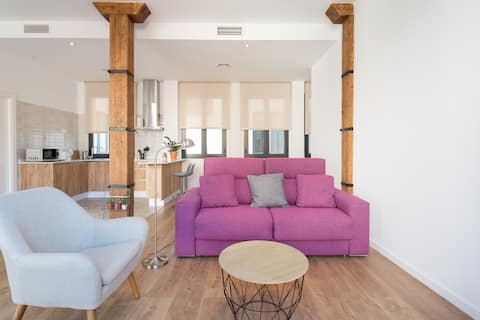 Anuncio de Airbnb popular: Bright, central, historic building en Soho