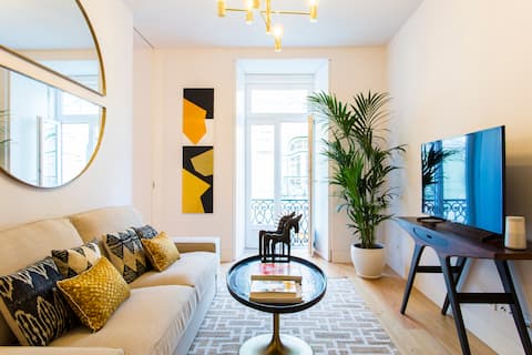 Successful Airbnb property: STYLISH & TRENDY APARTMENT - HEART OF BAIXA in Santa Maria Maior