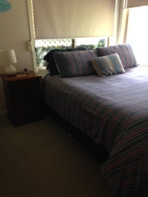 Queen bed