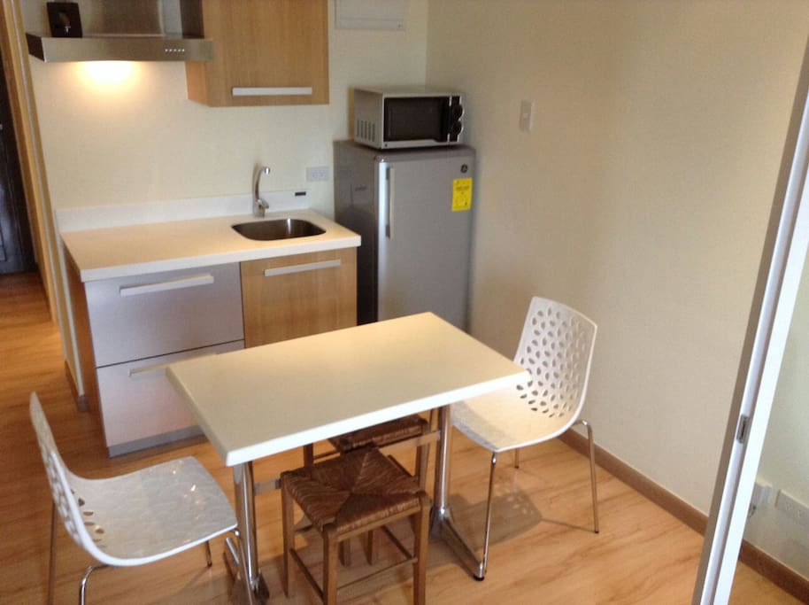 Studio with kitchenette. Electric stove available on request