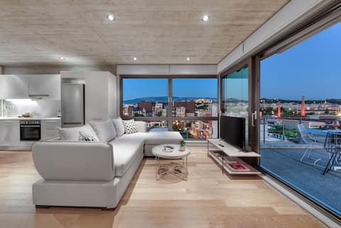Successful Airbnb property: Athens Skyline Apartment in ΚΕΡΑΜΕΙΚΟΣ
