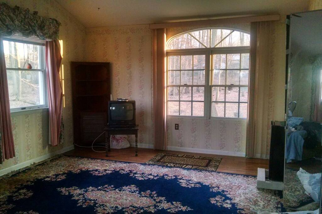 another part of the bedroom