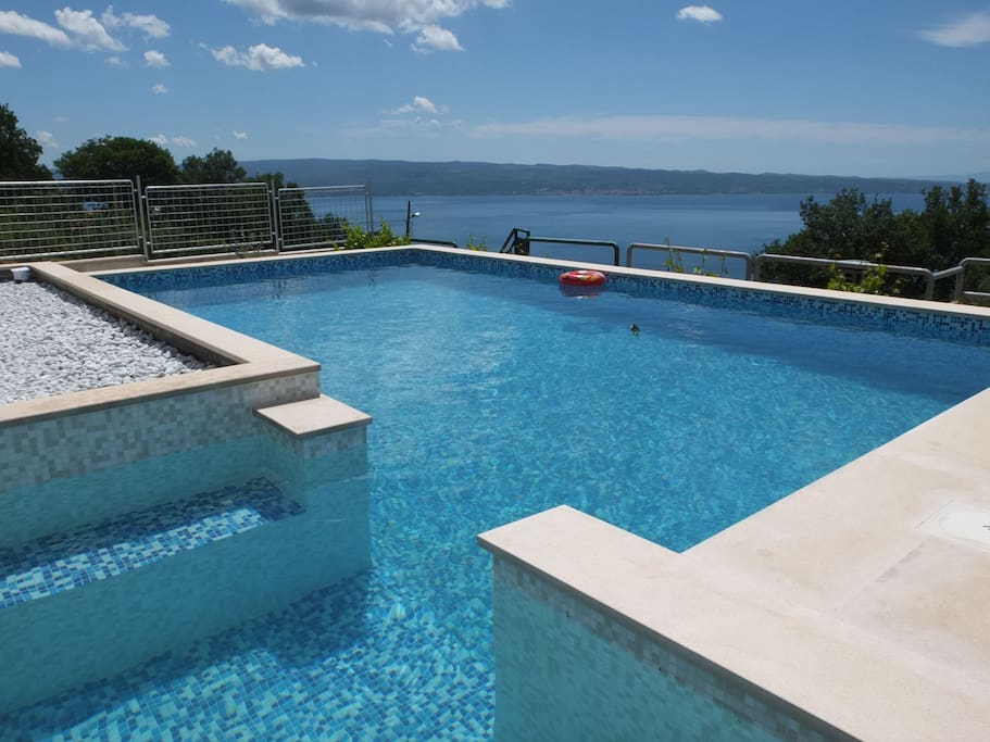 Swimming pool sea view of Villa "Sky" Podstrana