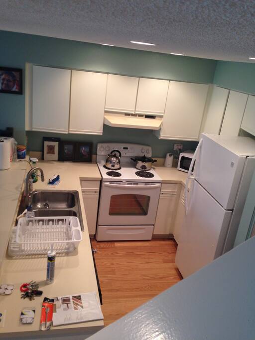Fully equipped kitchen