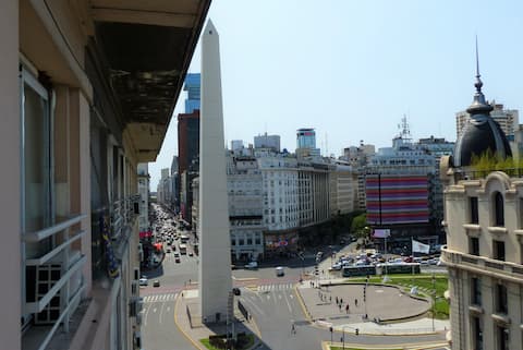 Top Airbnb: Spacious and renovated apartment with an Obelisk view in San Nicolás