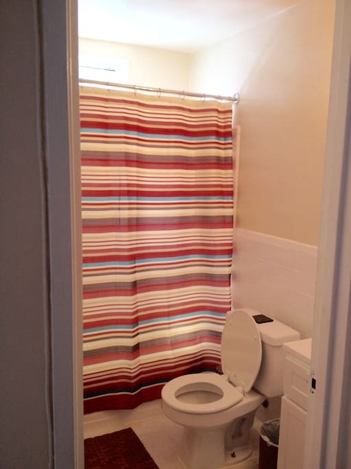 Clean bathroom.
