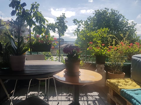 Top Airbnb: Comfortable 2-bedroom in Annecy